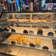 Cafe Laura Bar & Restaueant สาขา3 สาริกา