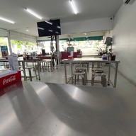 บรรยากาศ ก๋วยเตี๋ยวต้มยำสามเหนือ ข้าวต้มแห้งคุณนิด พุทธมณฑลสาย 2