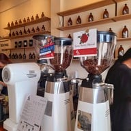 บรรยากาศ ⭐️ Rica Coffee 👍 ลาดหญ้า