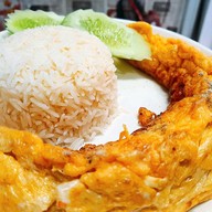 เหลา จาน เดียว ข้าวผัดปู -