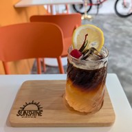 Sunshine the light of the day Cafe'