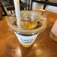Day’s Cafe’