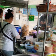 ก๋วยเตี๋ยวเรือหน้าสตาร์อินน์