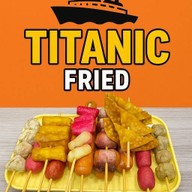 ลูกชิ้นทอด ไททานิค