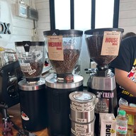 FATFOX coffee & friends