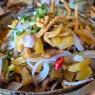 Khao-Sō-i ข้าวโซอิ สีลม