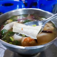 เมนูของร้าน จูเนียร์ ก๋วยเตี๋ยวปลา