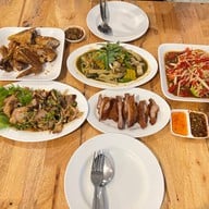 ส้มตำ ทบ.อุบลฯ สาขาสุรินทร์ 1-ถนนสุรินทร์ ศรีขรภูมิ