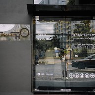 หน้าร้าน ECHO Coffee Roastery โรงคั่วกาแฟเอ็คโค่ -