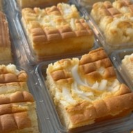 ขนมปังติ๊ก (Premium Bread Tik)