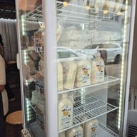 บรรยากาศ น้าโอเต้าหู้ท่ายาง อำเภอเมืองเพชรบุรี