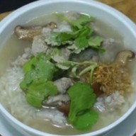 ข้าวต้มกระดูกหมูอ่อน พระพุทธบาท