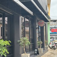 Black Friday Coffee Shop แม่สาย