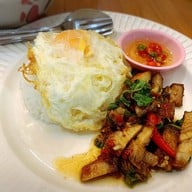 เลือดหมูบ้านแม่ศรี