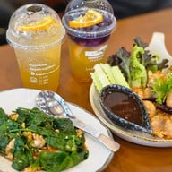 เมนูของร้าน แกงหอม ลำปาง อาหารเหนือในสวน ซ่อนหลังโรงแรมทรีธารา