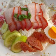 บะหมี่เกี๊ยวหมูแดง หมูกรอบ 28