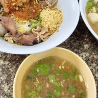 ร้านก๋วยเตี๋ยวลุงสงค์