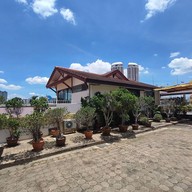 บรรยากาศ Arno's พระอาทิตย์