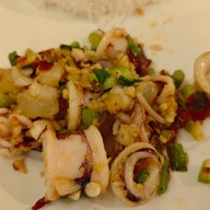 จ๊ะเอ๋เฮาส์