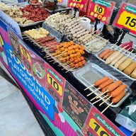 ป้าแป๊ดลูกชิ้นยืนกินบุรีรัมย์ ร้านเด็ด King Power ลาดกระบัง