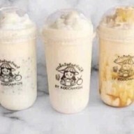 ร้านน้ำมะพร้าวปั่นนมสดสูตรดั้งเดิมต้นตำรับ เนื้อไอศครีม สูตรหวานน้อย By Kodchakon สาขาหมู่บ้านนันทวัน 5 แขวงโคกแฝด เขตหนองจอก