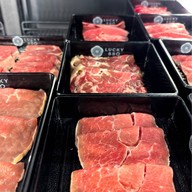 ลัคกี้ บาร์บีคิว (Lucky BBQ) The Nine