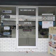 Elvee Hair & Nail Spa ร้านทำผมดอนเมือง ดัดลอน ยืดผม ทำสี ทำเล็บ และสปาใกล้สนามบิน กรุงเทพฯ ดอนเมือง