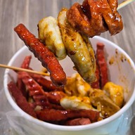 ป้าแป๊ดลูกชิ้นยืนกินบุรีรัมย์ ร้านเด็ด King Power ลาดกระบัง