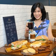 O.G. Sandwich Shop นางลิ้นจี่