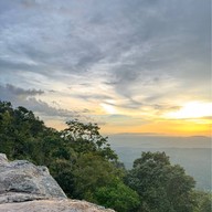 ผาสุดแผ่นดิน