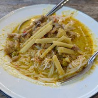 ขนมจีนชื่นอุรา เทพรักษ์วัชรพล