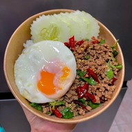 ยำกะเพรา by P’atty💕