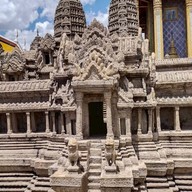 วัดพระศรีรัตนศาสดาราม พระอารามประจำพระบรมมหาราชวัง