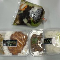 ตามสั่ง อิ่มจัง บ้านริมน้ำ
