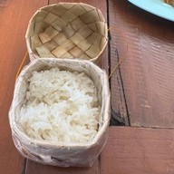เมนูของร้าน ลาบอ้ายแดง
