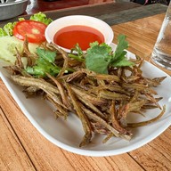 เมนูของร้าน บ้านเคียงน้ำ บางปะอิน อยุธยา