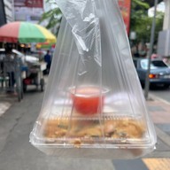 ข้าวไข่เจียว BTS สนามเป้า ทางออก 3