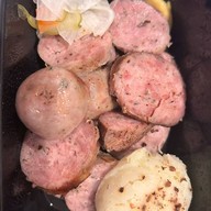 รมควัน ไส้กรอกสด โฮมเมด ทำเอง ขายเอง เลียบด่วนแดนเนรมิต