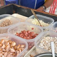 ข้าวไข่เจียว BTS สนามเป้า ทางออก 3