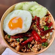 ยำกะเพรา by P’atty💕