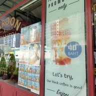 หน้าร้าน Mouthfeel x Warm Batch Roasters