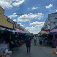 ตลาดกลางเพื่อเกษตรกร