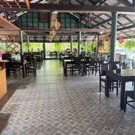 ปูจ๋าท่าแฉลบ