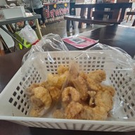เมนูของร้าน ก๋วยเตี๋ยวสุขศาลาท่าม่วง