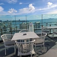 The Sky 32 Grande Centre Point Pattaya