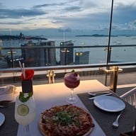 The Sky 32 Grande Centre Point Pattaya