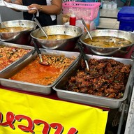 ร้านแกงเขียวหวานลูกชิ้นปลากราย