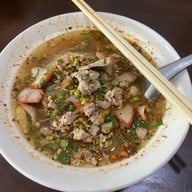 เมนูของร้าน ก๋วยเตี๋ยวสุโขทัยแม่บุญรอด เอกมัย