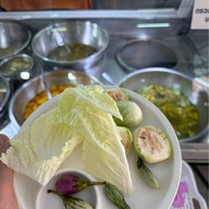 ณ คอน ขนมจีนเส้นสด | ข้าวแกงปักษ์ใต้ ถนนราชพฤกษ์