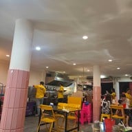 บรรยากาศ ชู้ลาว ชู้รส Chulaos Churos - ราชวัตร
